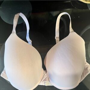 Victoria's Secret Blush Bra 40DDD